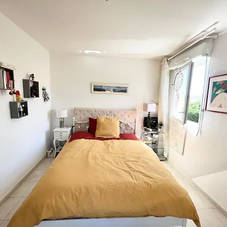 Chez Monna Confort , Avec Piscine