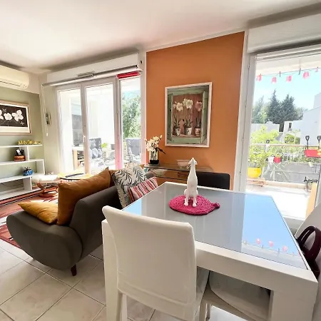 Chez Monna Confort , Avec Piscine *